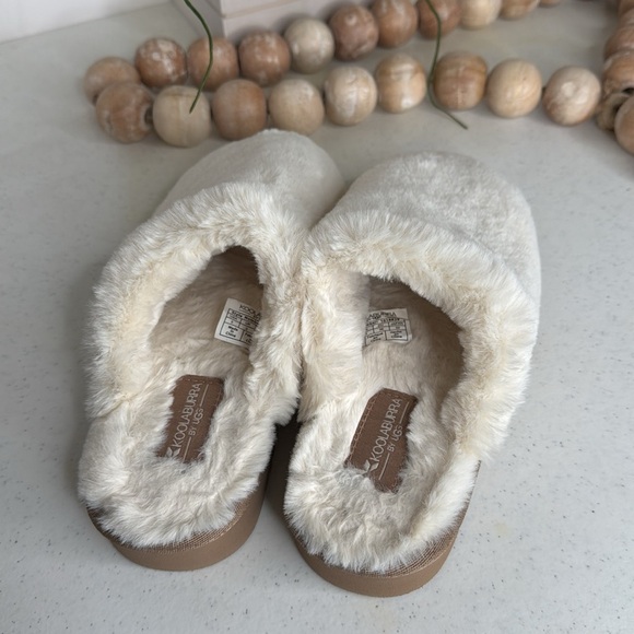 KOOLABURRA UGG POMI SLIPPERS Sz 5 - Picture 10 of 10